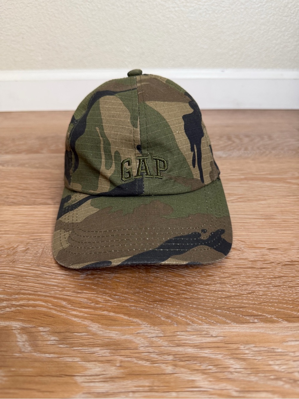 GAP Camouflage Embroidered Snapback Cap Hat, OS